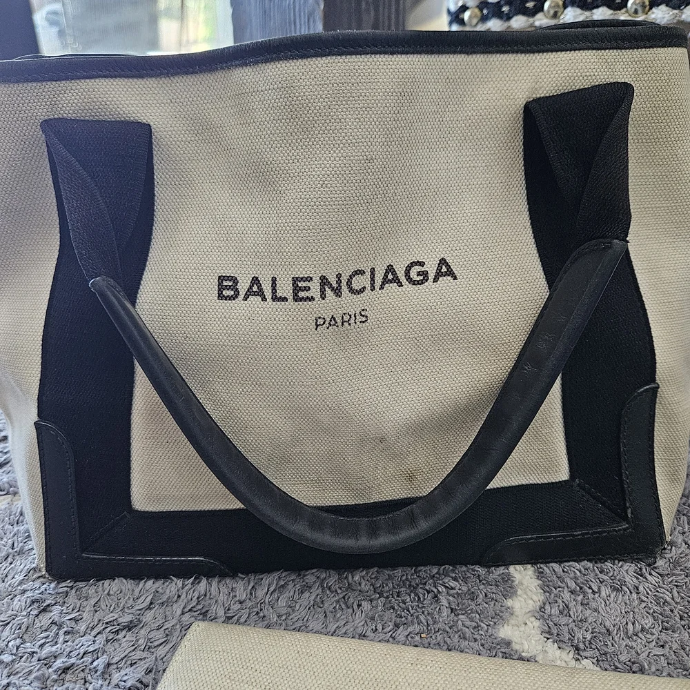 Balenciaga Canvas Tote with Zip Pouch - Cream & Black - Picture 5 of 12